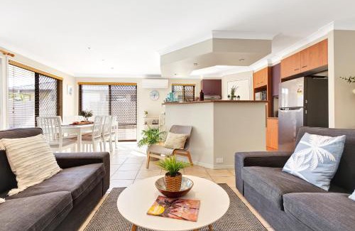 Caloundra West House | Pet Friendly 5 BR Family Home w Pool at Caloundra