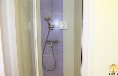 Grandcamp-Maisy Hotel | Pet-friendly Accommodation! Parking, Pool! Short Drive to Omaha Beach!