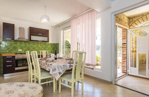Supetarska Draga Apartment | Pet friendly apartment