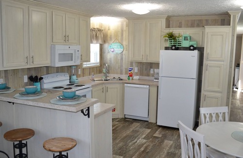 Navarre Cottage | Pet friendly, affordable vacation rentals