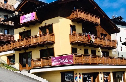 Sant'Anna Apartment | Pet-Friendly Apartment Ermi Casa da Claudia with Mountain View