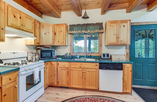 Scio Cabin | Pet-Friendly Cabin on 86 Acres in Scio: Fish, Hike