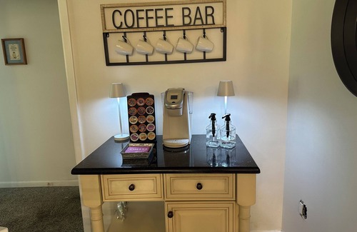 Sebring House | Pet-Friendly Canal Home in Sebring – Easy Access to Lake Jackson!