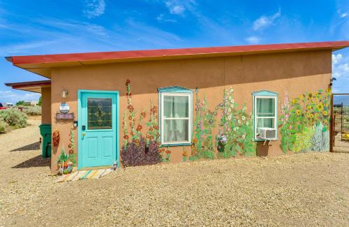 Taos Apartment | Pet-Friendly El Prado Vacation Rental with Views!