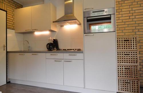 Stramproy House | Pet-Friendly Getaway