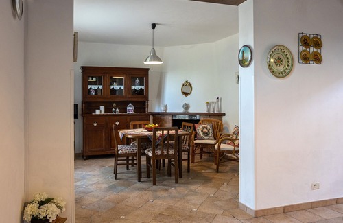 Tre Fontane House | Pet-Friendly Holiday Home Casa Vacanza di Vito with Garden