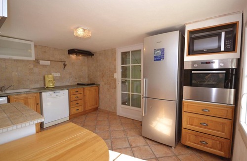 Bagard House | Pet friendly home in Bagard with WiFi