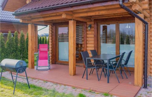 Postomino House | Pet Friendly Home In Jezierzany