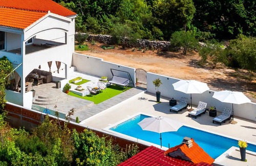 Lozovac House | Pet friendly home in Lozovac