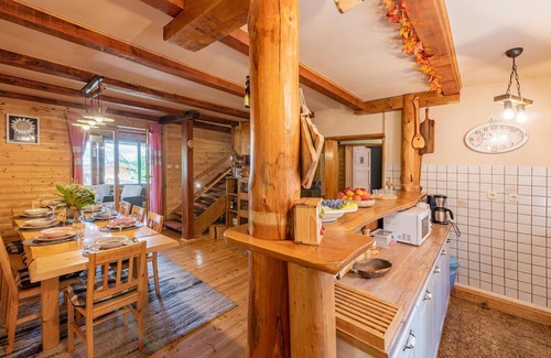 Municipality of Gracac House | Pet friendly home in Mazin with sauna