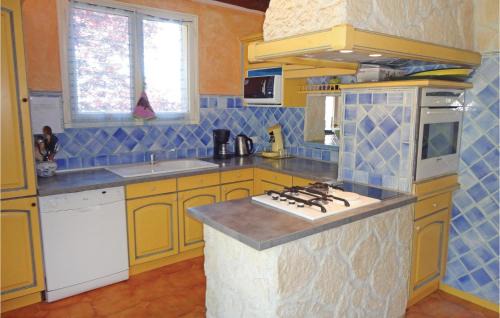 Roujan House | Pet Friendly Home In Roujan
