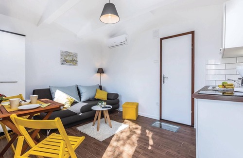 Kraljevica House | Pet friendly home in Smrika with WiFi