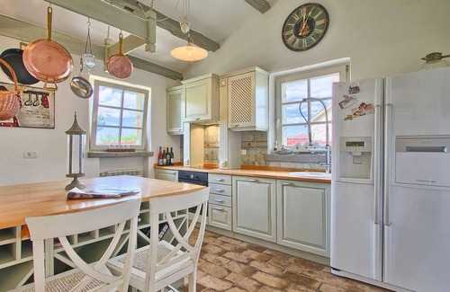 Radetici House | Pet friendly home in Tinjan