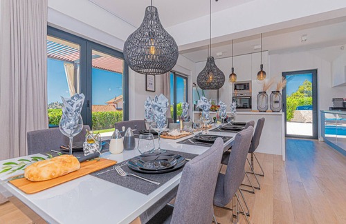 Tribunj House | Pet friendly home in Tribunj