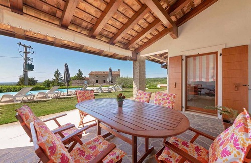 Strpacici House | Pet friendly home in Visnjan with WiFi