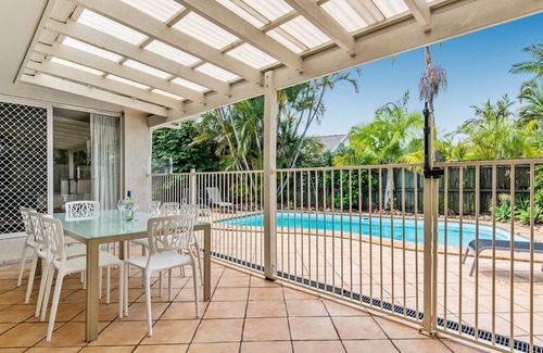 Noosaville House | Pet Friendly Home, Pool and Endless Entertainment