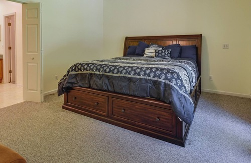 Northside House | Pet-Friendly Jacksonville Vacation Rental w/ Lanai