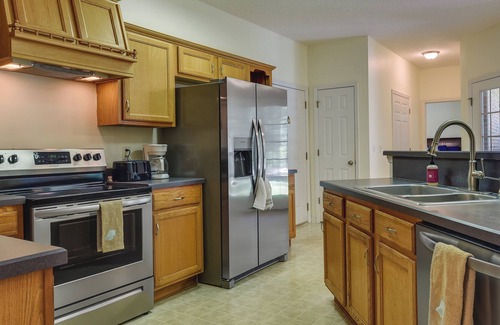 Northside House | Pet-Friendly Jacksonville Vacation Rental w/ Lanai