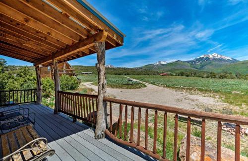 Spanish Valley House | Pet-Friendly Moab Cabin with Mtn Views and BBQ!
