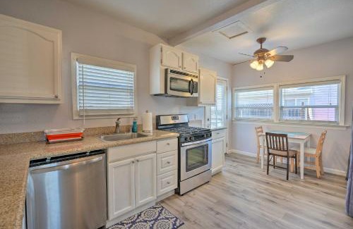 Southeastern Sacramento House | Pet-Friendly Sacramento Home about 5 to Downtown!