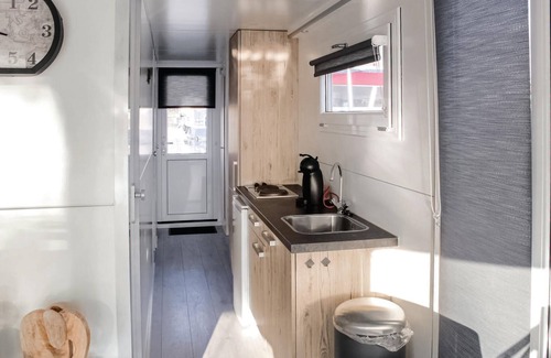 Municipality of Hellevoetsluis Boat Rental | Pet friendly ship in Hellevoetsluis