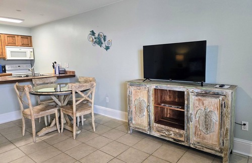 Ono Island Condo | Pet Friendly Southern Breeze #3- Free Daily Activities!