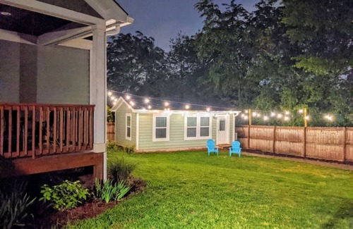 Villa Heights Apartment | Pet friendly tiny home in NoDa near Restaurants, Parks and Breweries