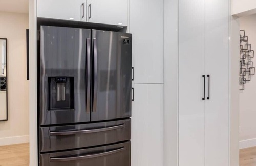 Richmond House | Pet Friendly Unit in SW Calgary