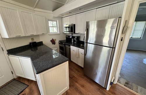 Night Heron House | Pet Friendly Night Heron Bungalow - 2 Bedroom, 2 Bath, 5m walk to beach and pool