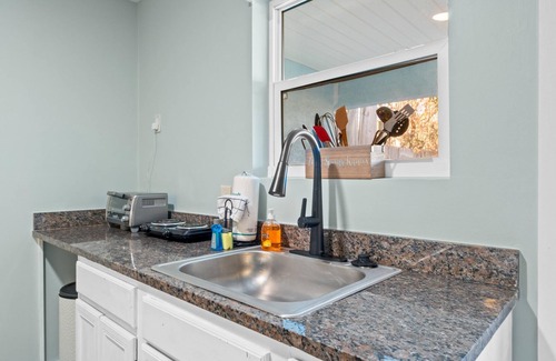Bahama Beach House | Pet Friendly Studio Near Beach, Free Activities, Perfect for Couples PCB Stay