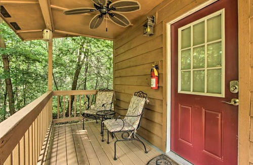 Wisconsin Dells House | Pet-Friendly Wisconsin Dells Studio with Porch!