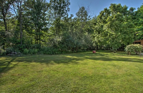 Wisconsin Dells House | Pet-Friendly Wisconsin Dells Studio with Porch!