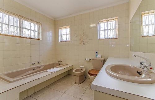 Equestria House | Peter's Guesthouse