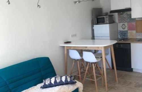 Ensues-la-Redonne Apartment | Petit Éden