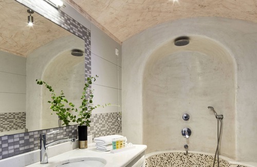 Santorini Hotel | Petit Palace