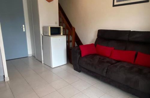 Vendres House | Petit pavillon 4 personnes dans résidence avec piscine