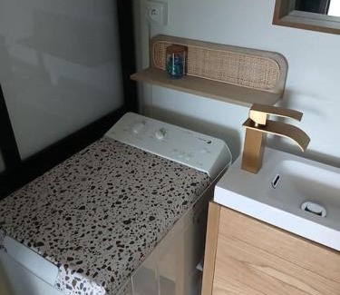 Saint-Honore-les-Bains House | Petite maison studio cosy avec jardin