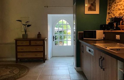 Yvias House | Petite maison chaleureuse