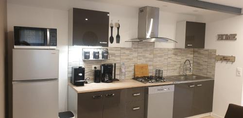 Salignac-Eyvignes House | Petite maison en pierre au coeur du Périgord noir proche de Sarlat et Rocamadour