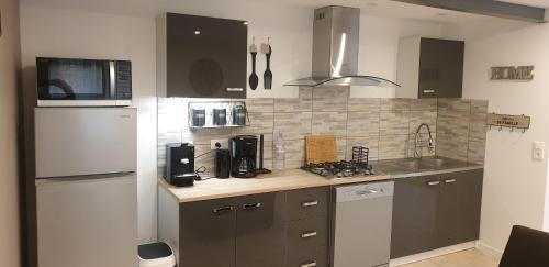 Salignac-Eyvignes House | Petite maison en pierre au coeur du Périgord noir proche de Sarlat et Rocamadour