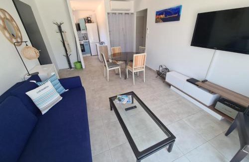 Corneilla-del-Vercol House | Petite maison - annexe indépendante d'une villa/Independent Guesthouse within a villa