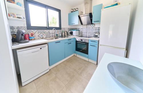 Corneilla-del-Vercol House | Petite maison - annexe indépendante d'une villa/Independent Guesthouse within a villa