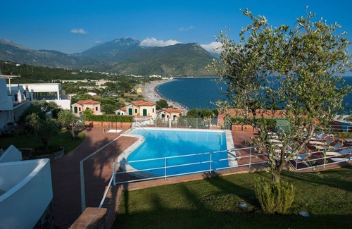 Villammare Apartment | Petrosa Large Sea View Apartment with Pool and Private Beach
