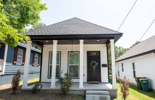 Pettaway House | Pettaway LR Bungalow