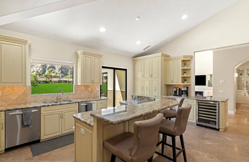 La Quinta Condo | PGA West: private pool/spa, 2-bedroom casita, best mountain & golf course views