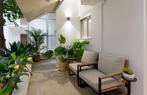 Neapoli Apartment | Phaedrus Living: Kolonaki Maple Residence