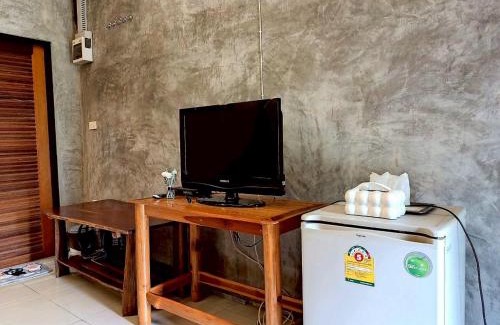 Tha Kradan House | Phakphing Erawan Homestay - พักพิง เอราวัณ โฮมสเตย์