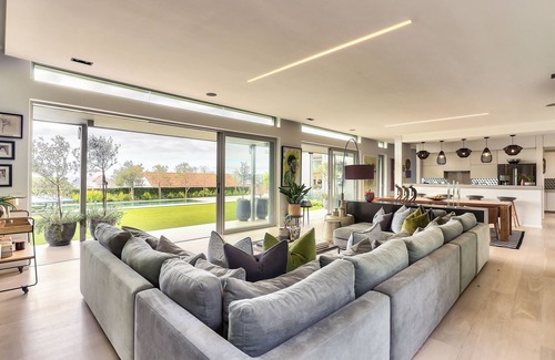 Cape Town City Centre Villa | Phezulu - A Spacious 6-bedroom villa in enchanting Cape Town