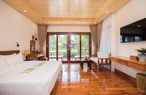 Phong Dien Hotel | Phi Yen Eco Resort