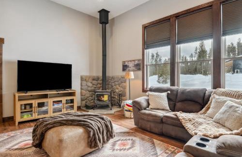 Philipsburg House | Philipsburg Family & Couples Cabin Ski Hike Relax